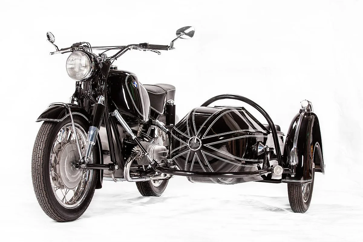 Very Cool BMW Sidecar