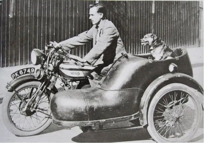 The Early Sidecars with Dogs